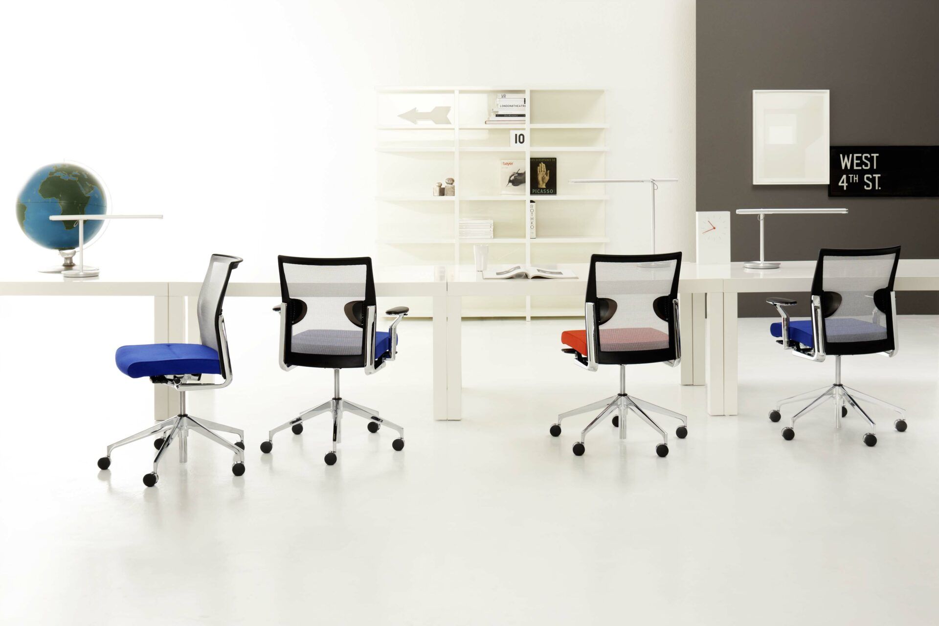Stylex Sava Mesh Back Conference Chair